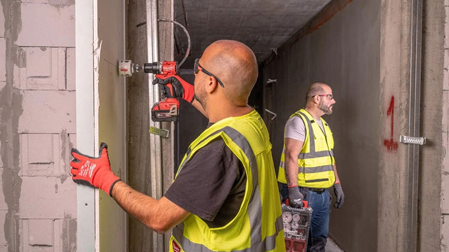 perceuse à percussion compacte sans fil M18 BLPDRC Milwaukee perceuse à percussion compacte sans fil M18 BLPDRC Milwaukee